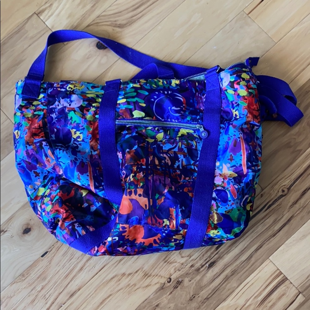 Kipling Duffle Bag barely used